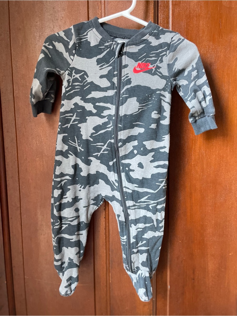 Nike boys 6 months gray sleeper